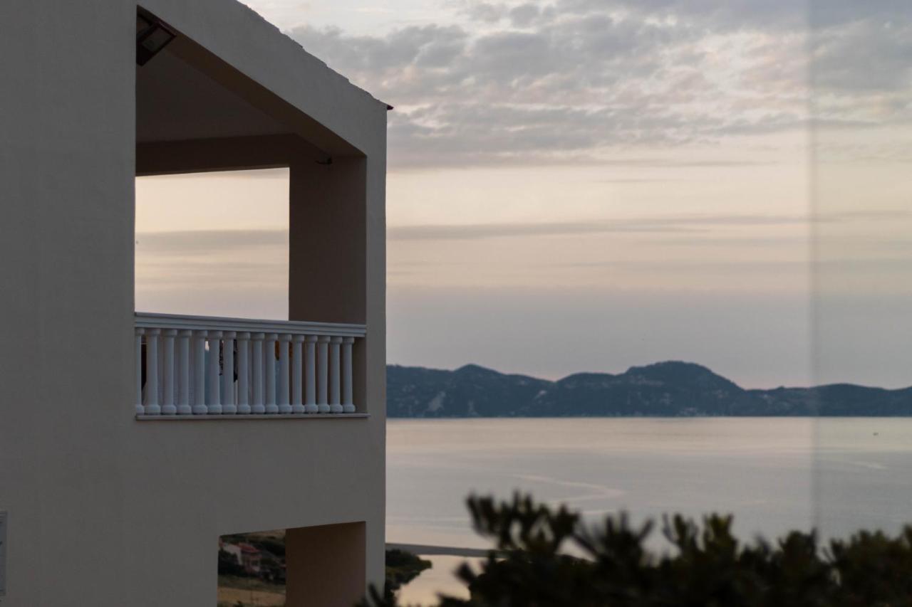 Villa Pasifai モルテリ エクステリア 写真
