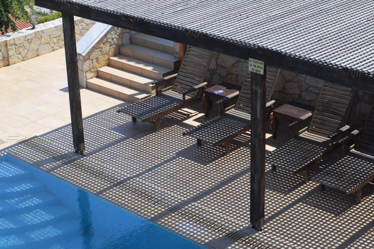 Villa Pasifai モルテリ エクステリア 写真