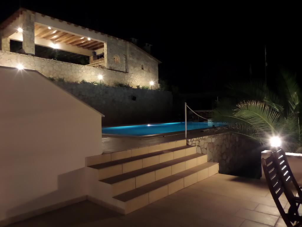 Villa Pasifai モルテリ エクステリア 写真